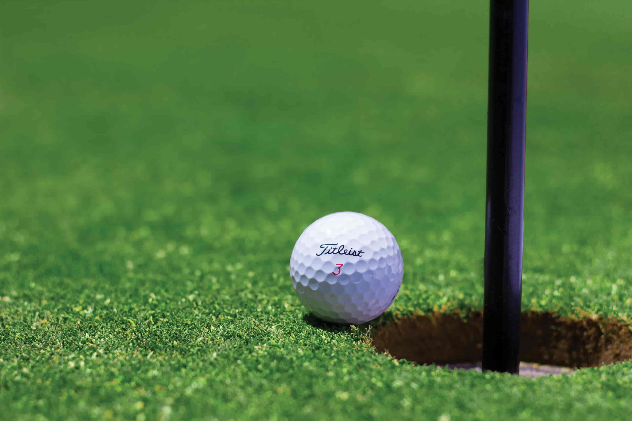 7 Best Golf Balls For High Swing Speed